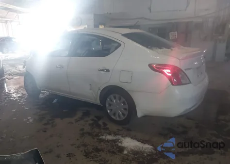 2014 Nissan Versa 1.6 Sv из США, поврежденный, VIN 3N1CN7AP2EL821908